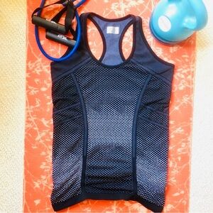 Athleta Performance Tank Top Women’s Size XL NWOT Athleisure